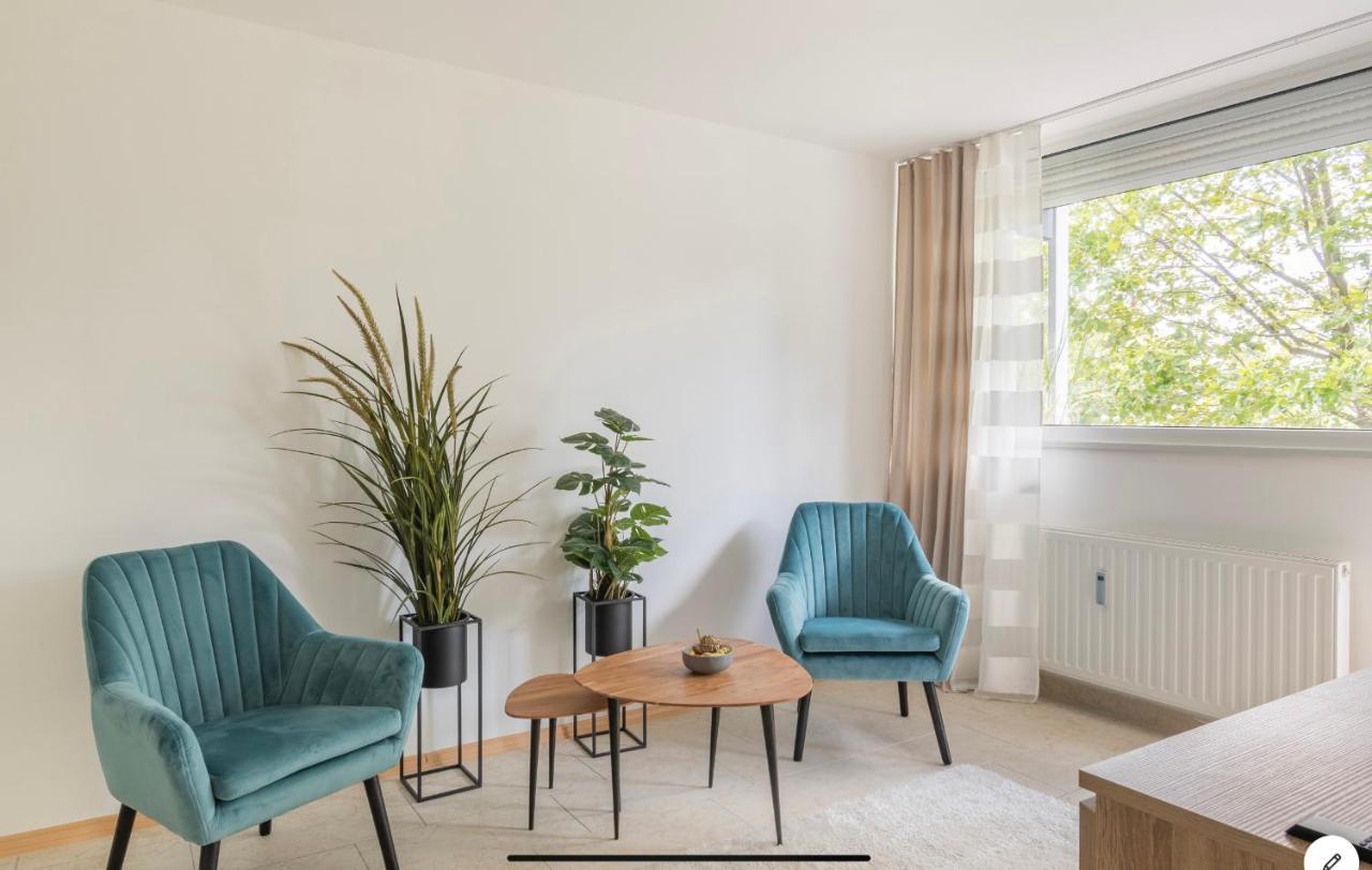 Sinus Premium Aparthotel Siofok Bagian luar foto
