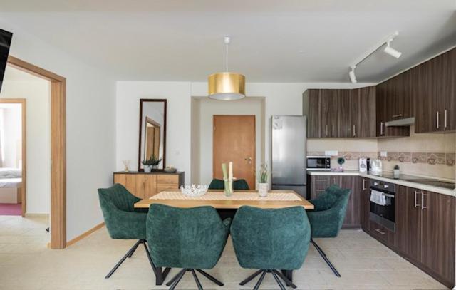 Sinus Premium Aparthotel Siofok Bagian luar foto